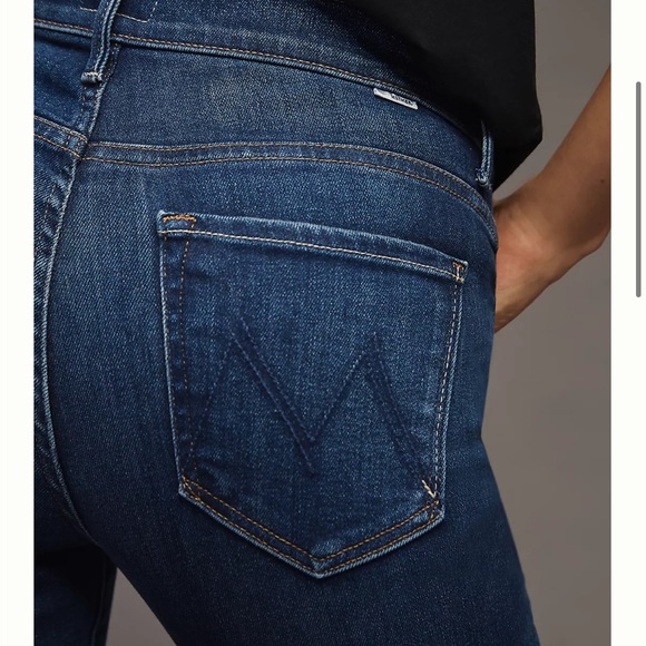 NWT ✨ Mother Jeans The Insider Mid Rise Frayed Ankle - Sold Out Retails $228 - Picture 5 of 7